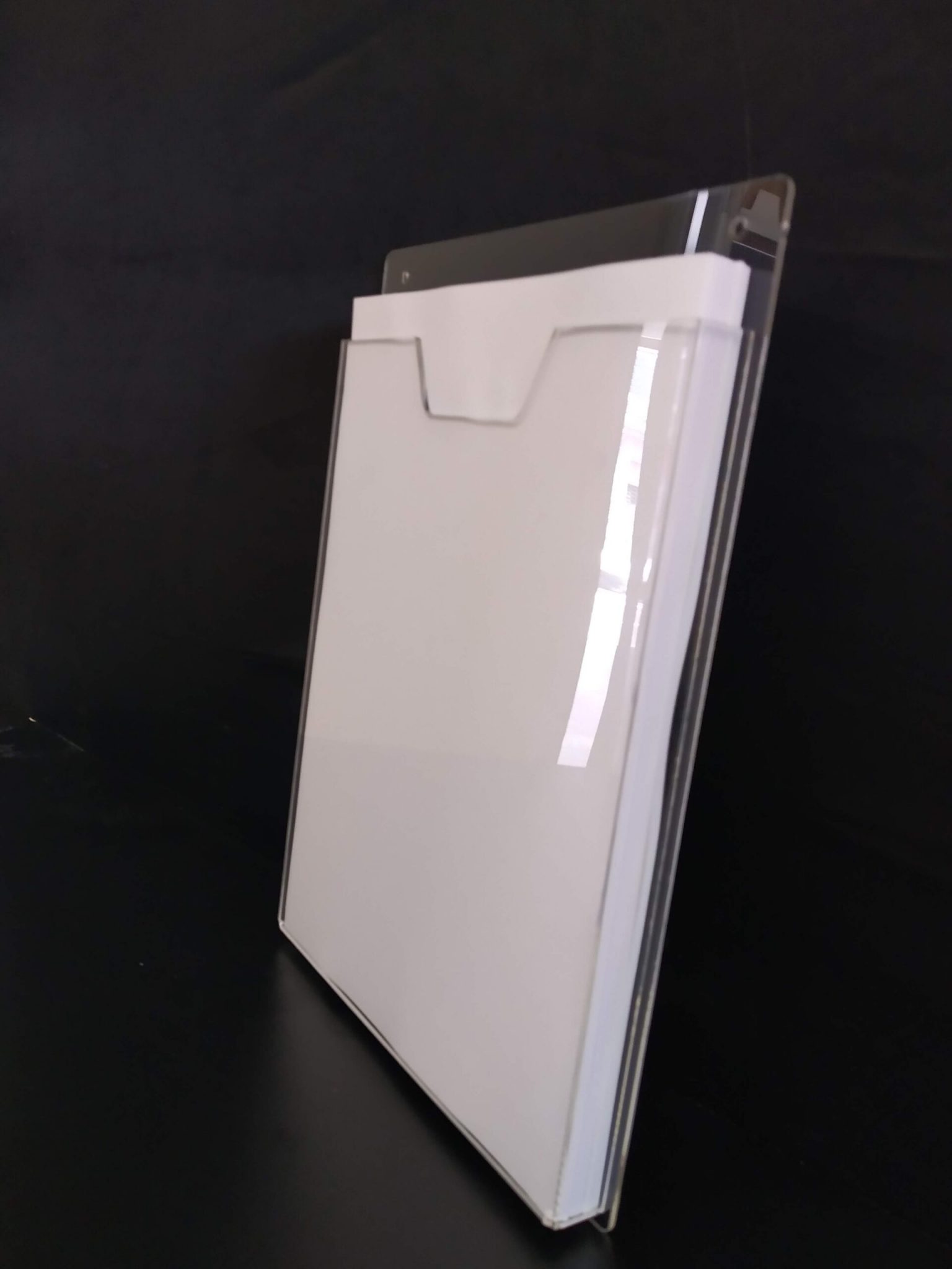 Display parede p folhas a4 rick acr licos